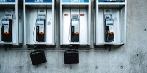 华凌空调售后电话24小时人工电话(24小时华凌空调售后服务热线：全天候人工客服支持)