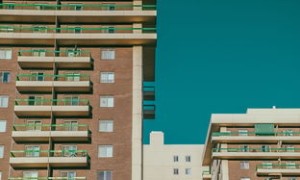 伊莱克斯空调总部热线电话(探索伊莱克斯空调：获取总部热线电话及客户支持指南)