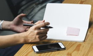 小天鹅空调售后电话24小时人工电话号码(小天鹅空调24小时客服热线：一站式解决您的空调问题)