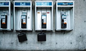 华凌空调售后电话24小时人工电话(24小时华凌空调售后服务热线：全天候人工客服支持)