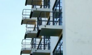 大金空调售后维修中心(大金空调维修专家：专业售后，让您的空调如新)